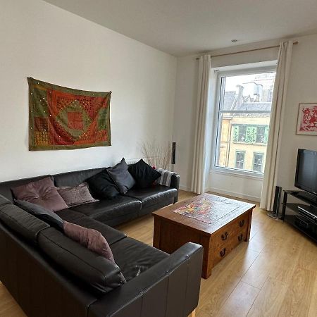 Comfy Two Bedroom Apartment Right In The City Centre Glasgow Exterior photo
